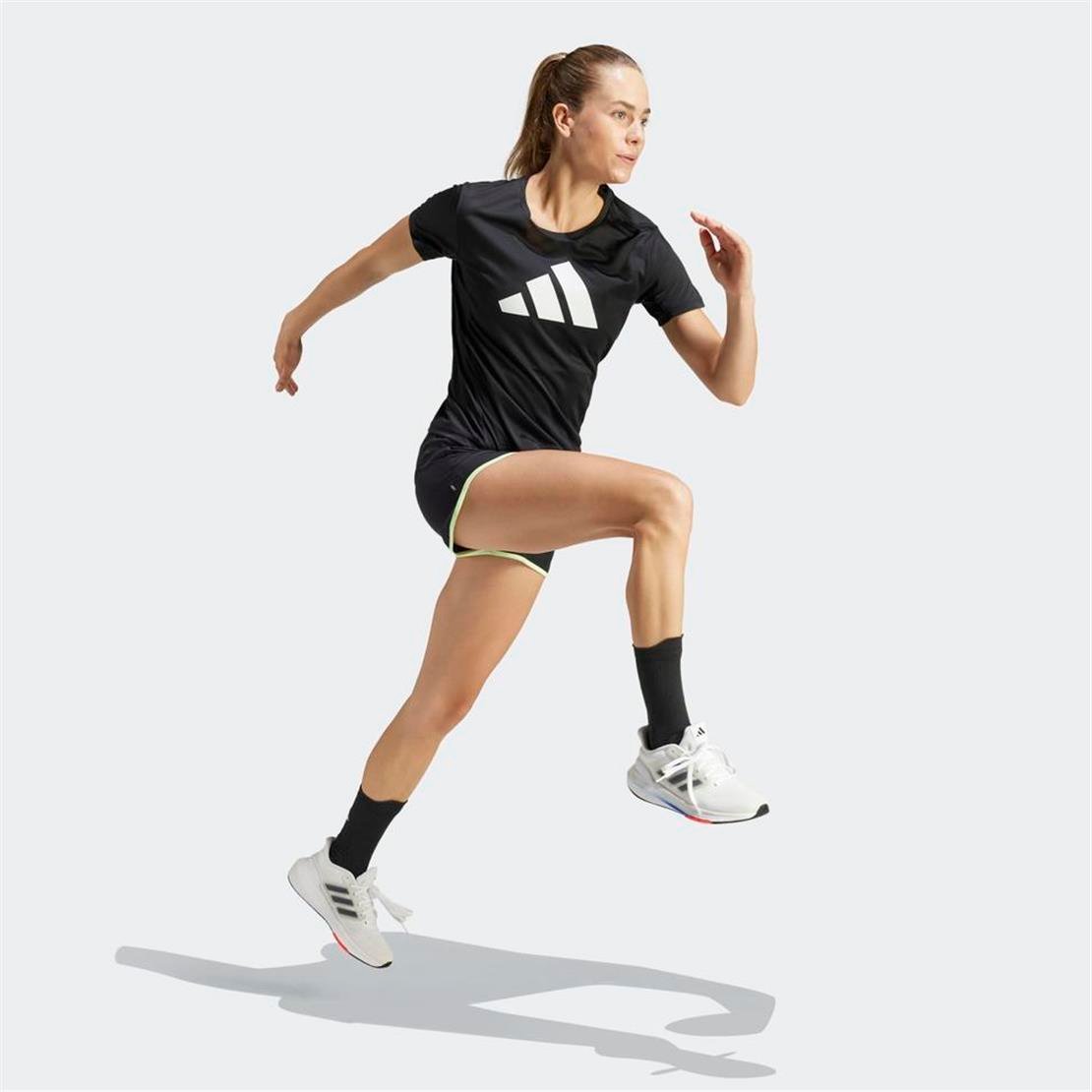 ADİDAS RUN IT TEE BOŞ Modeli KADIN