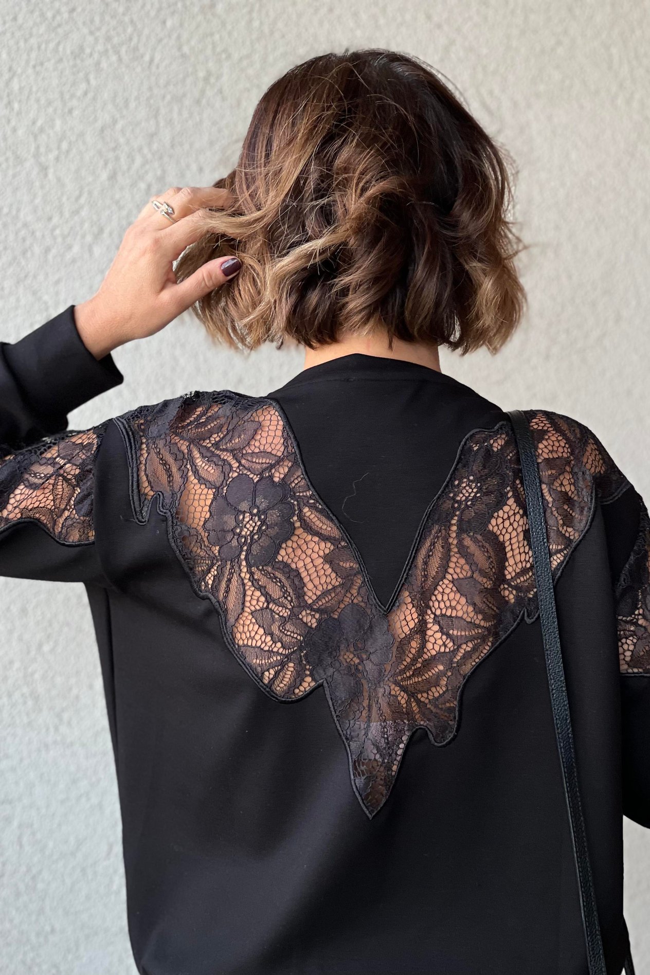 DANTEL DETAYLI SWEATSHIRT 