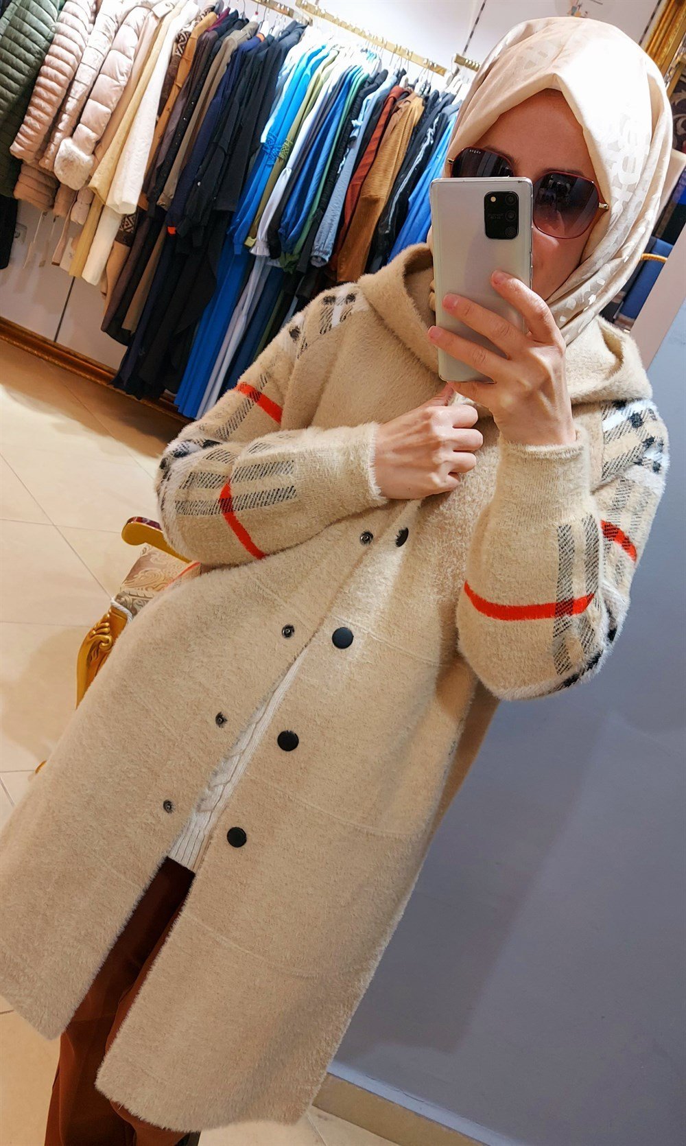 İthal Burberry Desen Angora Kaban - Bej