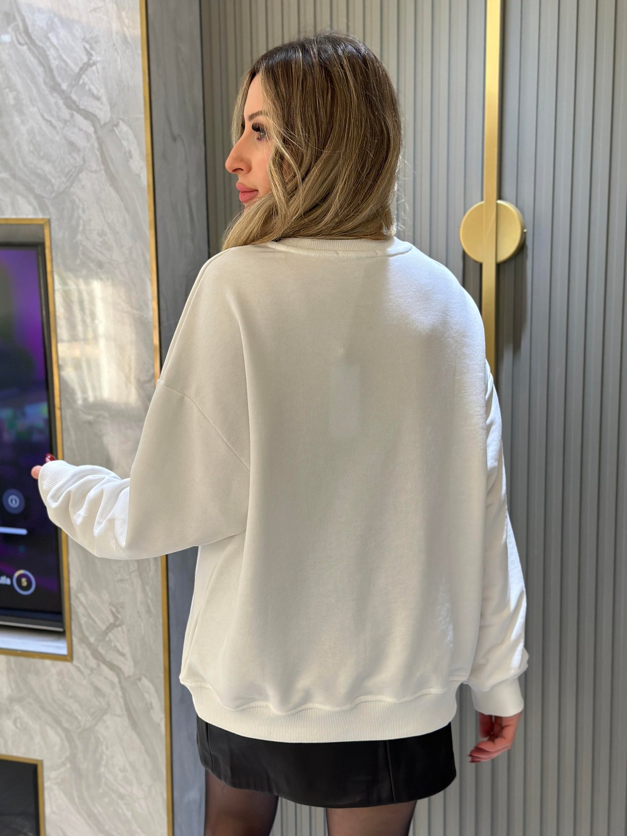 Gu Sweatshirt Taşlı Nakışlı Yazı Detaylı Ekru