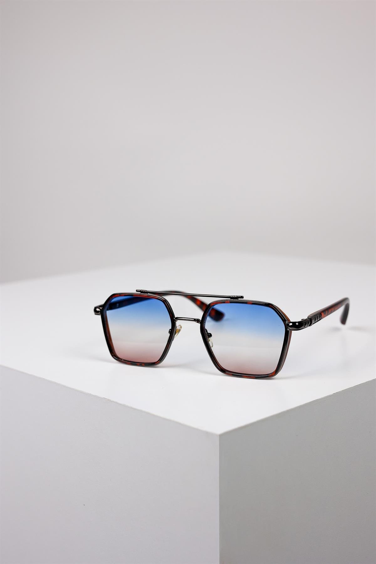 Star Sun Eye gradient blue