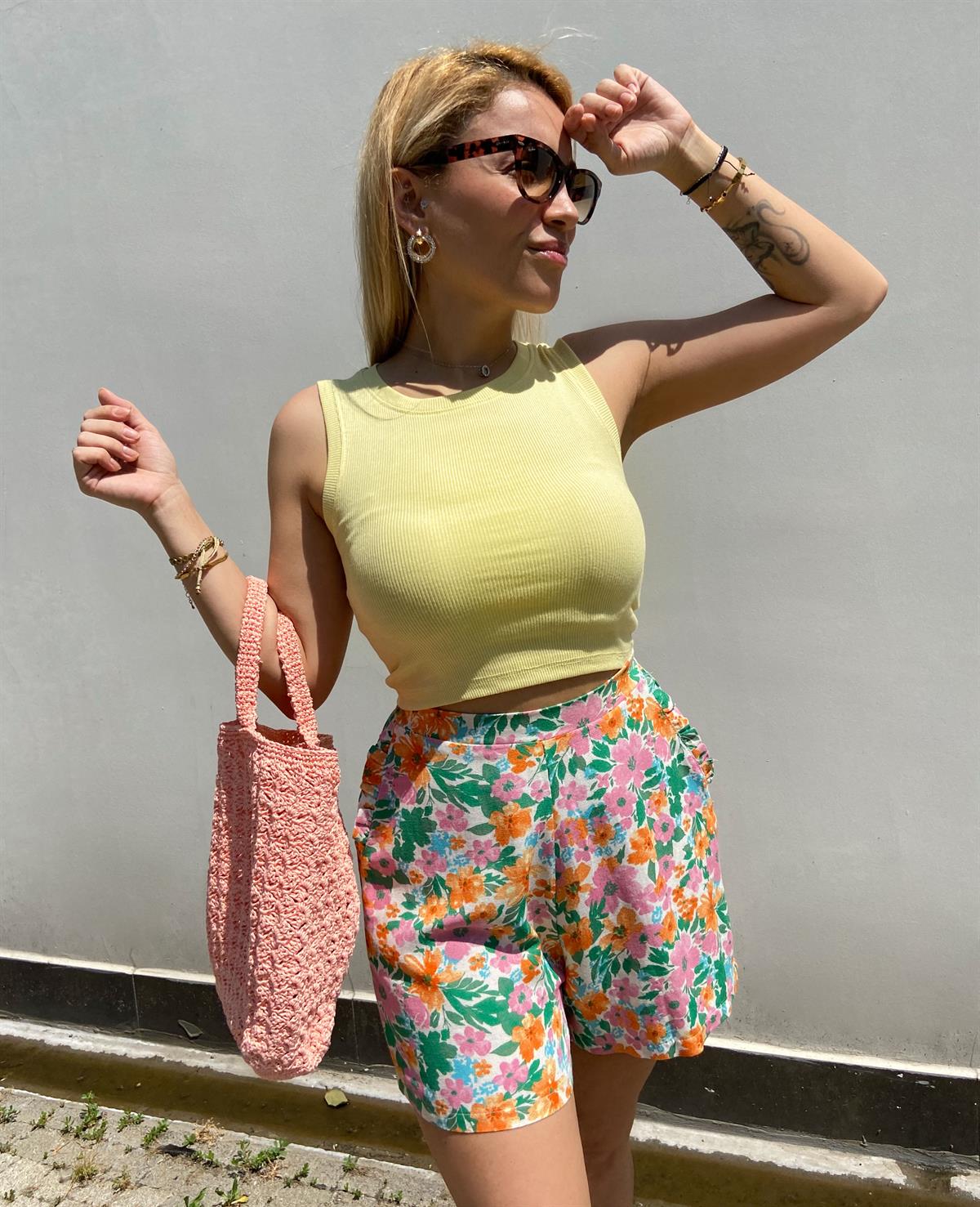 Sarı Renk Fitilli Crop Atlet
