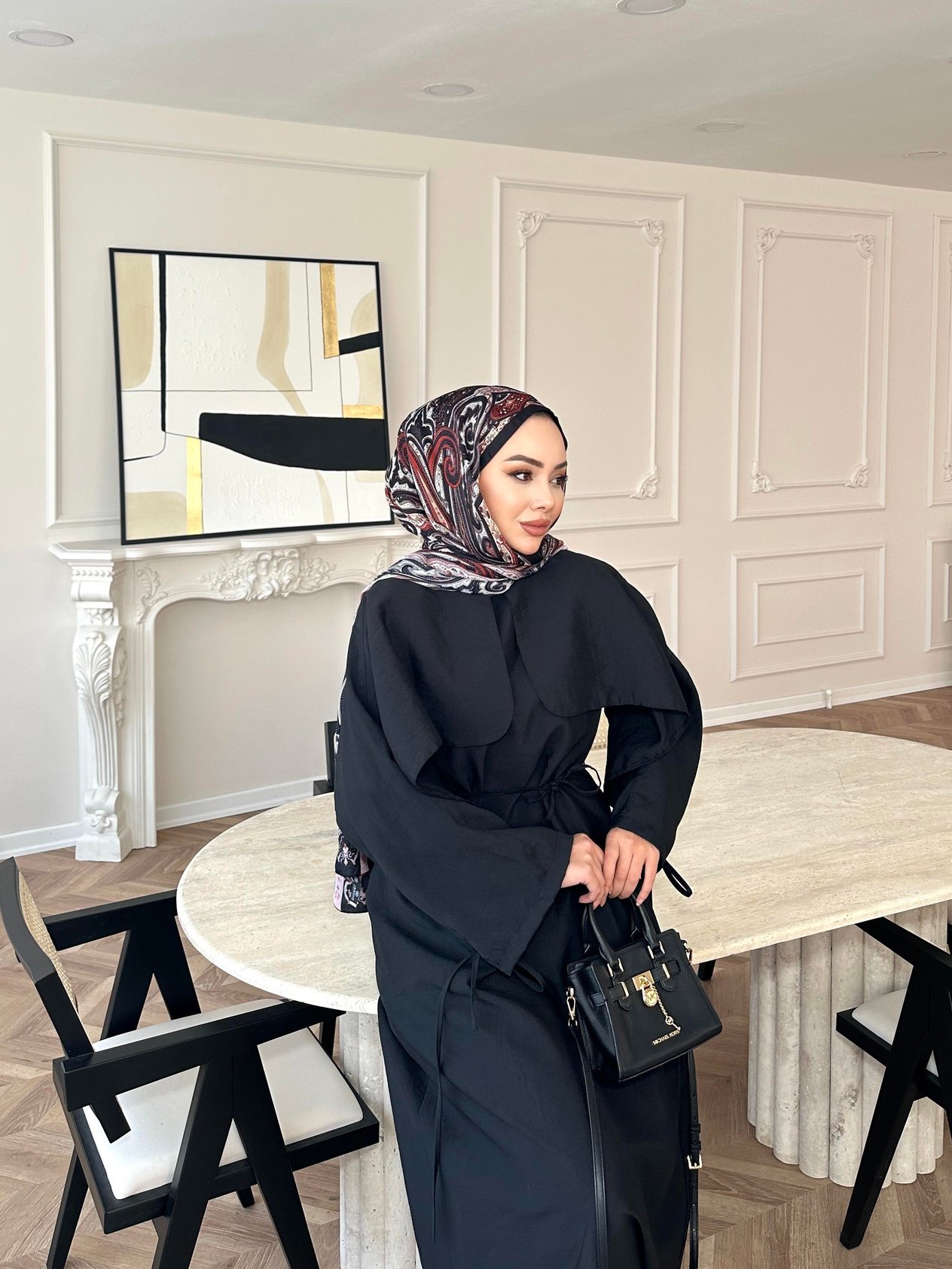 Larissa Elbise Siyah