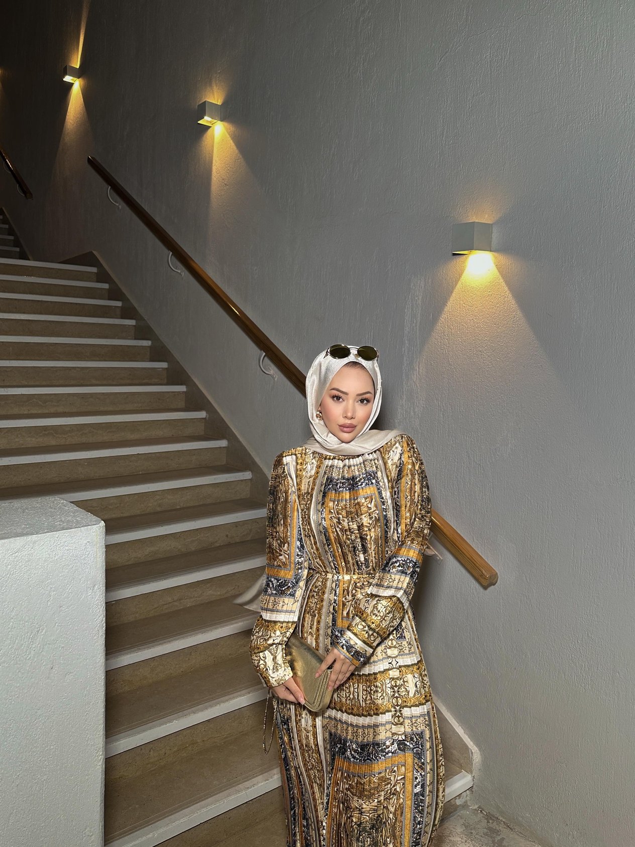 Vanessa Elbise Gold
