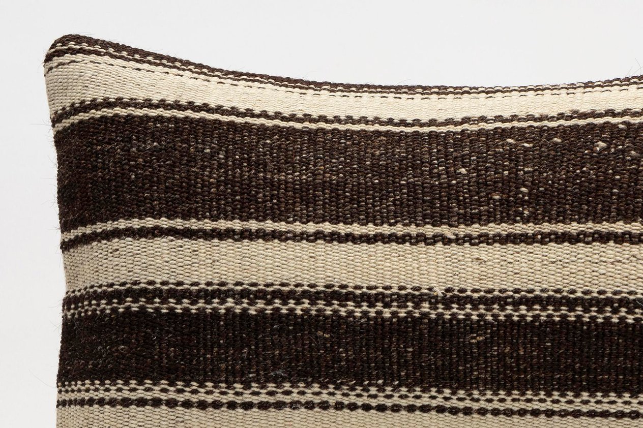12x20 inches (30x50 cm) Kilim Pillow | KILIM WHOLESALE - Vintage Handmade Pillows - Vintage Handmade Kilim Rugs - It is 100% wool. Artistic and historical rugs. Old handwoven rugs. - Online hand woven rugs and kilim cushions sales. Shipping to a