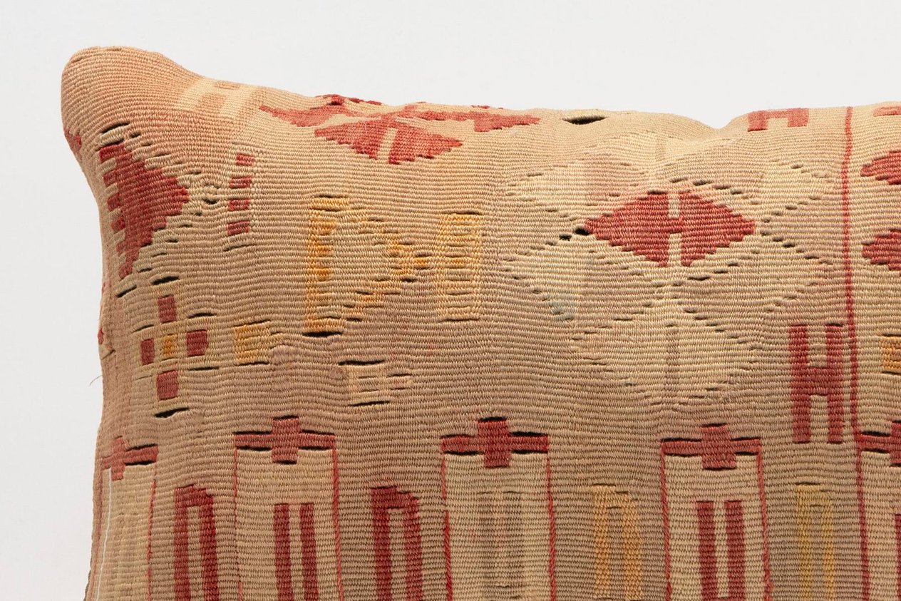 12x20 inches (30x50 cm) Kilim Pillow | KILIM WHOLESALE - Vintage Handmade Pillows - Vintage Handmade Kilim Rugs - It is 100% wool. Artistic and historical rugs. Old handwoven rugs. - Online hand woven rugs and kilim cushions sales. Shipping to a