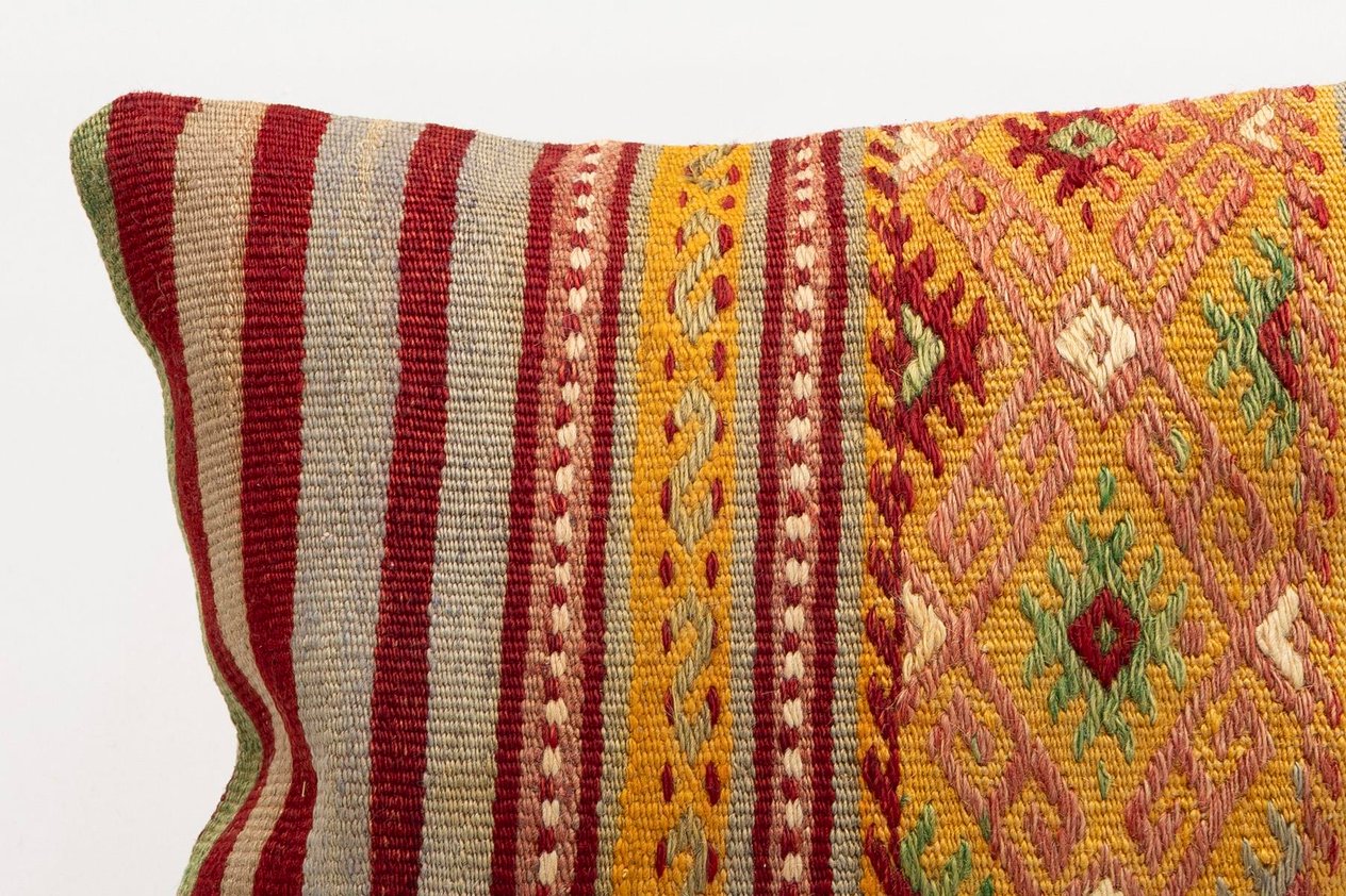 16x16 inches (40x40 cm) Kilim Pillow | KILIM WHOLESALE - Vintage Handmade Pillows - Vintage Handmade Kilim Rugs - It is 100% wool. Artistic and historical rugs. Old handwoven rugs. - Online hand woven rugs and kilim cushions sales. Shipping to a