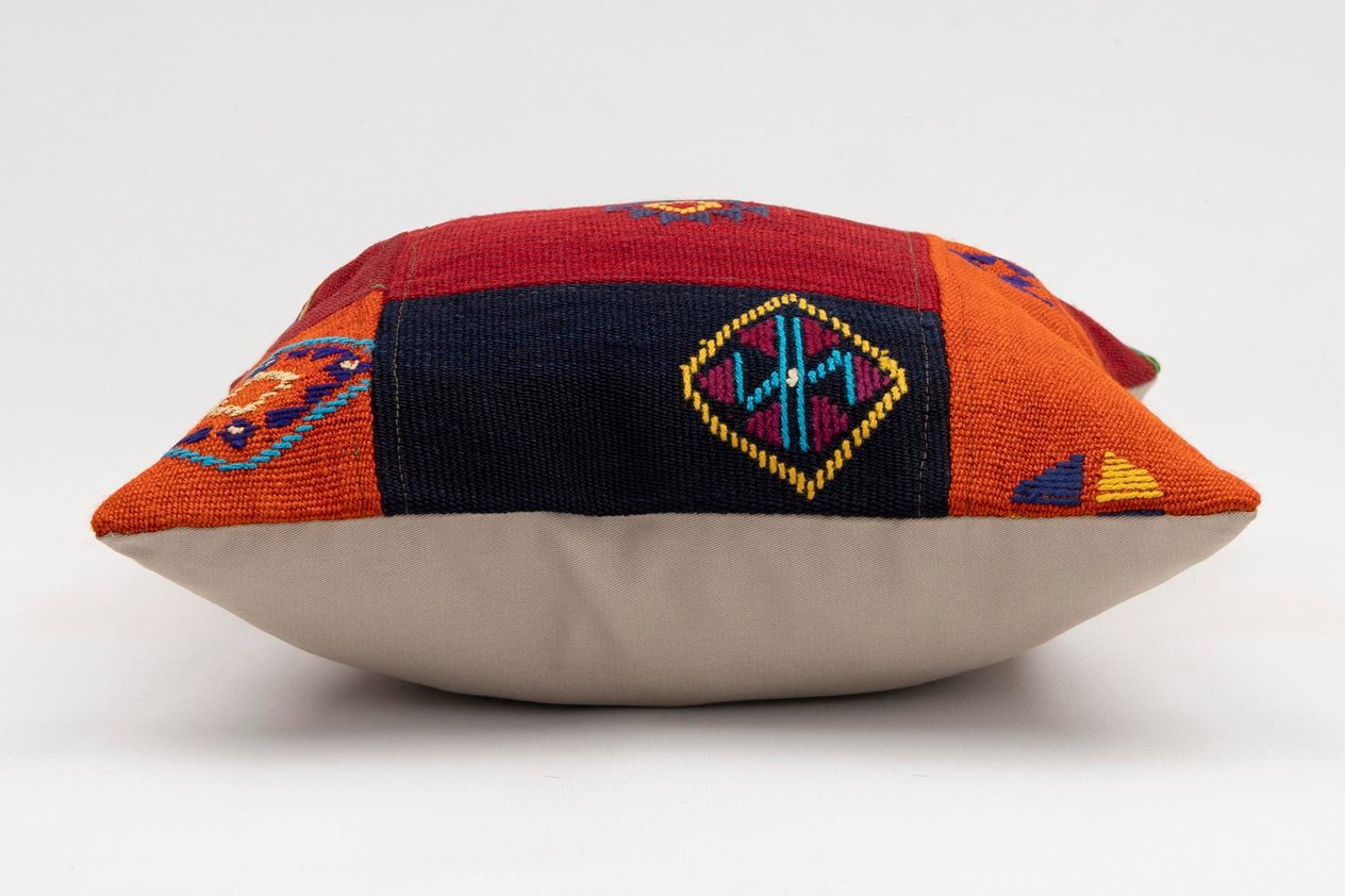 16x16 inches (40x40 cm) Kilim Pillow | KILIM WHOLESALE - Vintage Handmade Pillows - Vintage Handmade Kilim Rugs - It is 100% wool. Artistic and historical rugs. Old handwoven rugs. - Online hand woven rugs and kilim cushions sales. Shipping to a