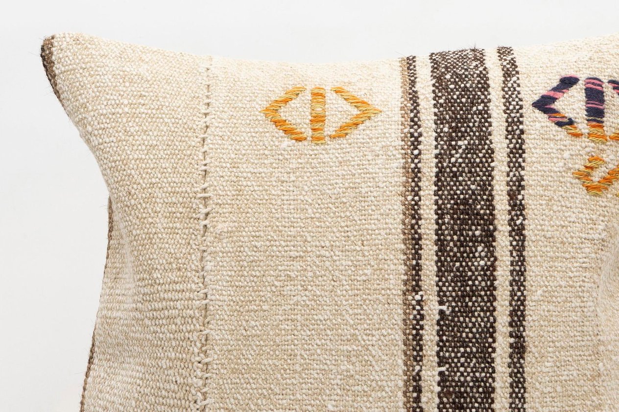 16x16 inches (40x40 cm) Kilim Pillow | KILIM WHOLESALE - Vintage Handmade Pillows - Vintage Handmade Kilim Rugs - It is 100% wool. Artistic and historical rugs. Old handwoven rugs. - Online hand woven rugs and kilim cushions sales. Shipping to a
