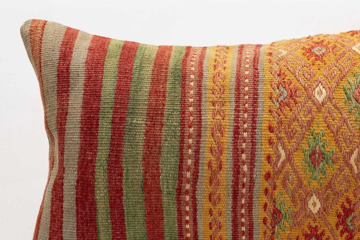 16x24 inches (40x60 cm) Kilim Pillow | KILIM WHOLESALE - Vintage Handmade Pillows - Vintage Handmade Kilim Rugs - It is 100% wool. Artistic and historical rugs. Old handwoven rugs. - Online hand woven rugs and kilim cushions sales. Shipping to a
