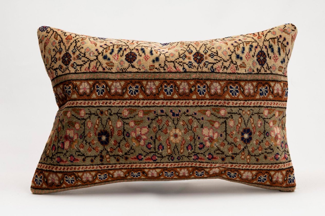 16x24 inches (40x60 cm) Kilim Pillow | KILIM WHOLESALE - Vintage Handmade Pillows - Vintage Handmade Kilim Rugs - It is 100% wool. Artistic and historical rugs. Old handwoven rugs. - Online hand woven rugs and kilim cushions sales. Shipping to a