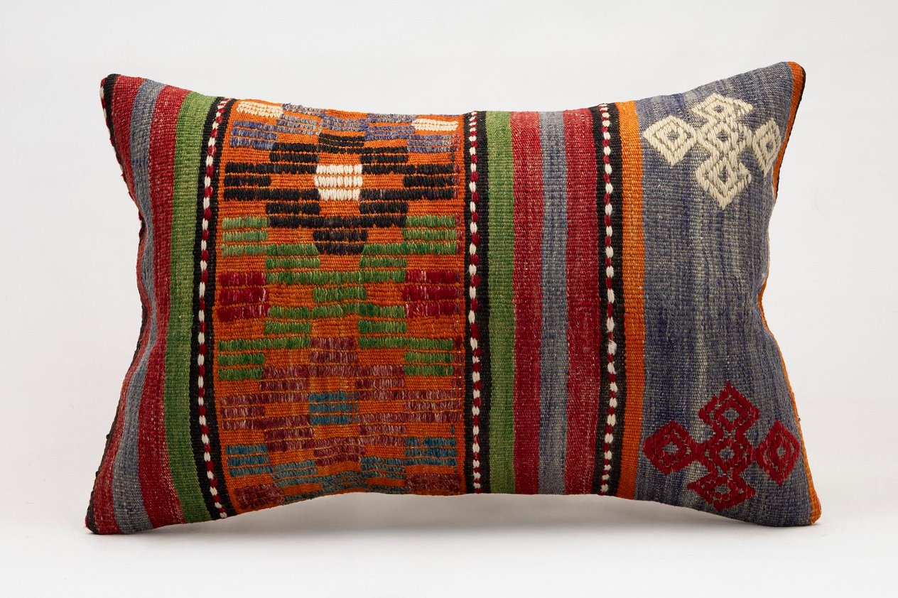 16x24 inches (40x60 cm) Kilim Pillow | KILIM WHOLESALE - Vintage Handmade Pillows - Vintage Handmade Kilim Rugs - It is 100% wool. Artistic and historical rugs. Old handwoven rugs. - Online hand woven rugs and kilim cushions sales. Shipping to a