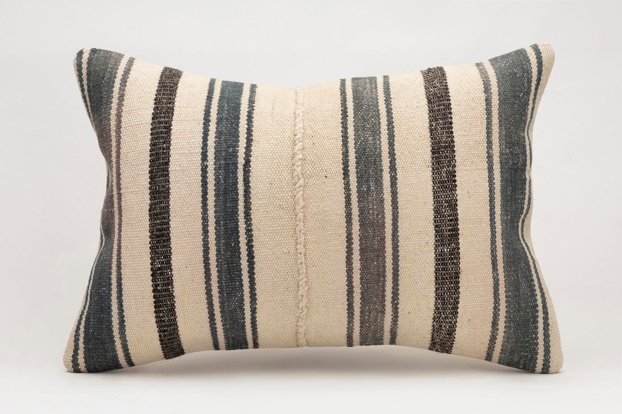 16x24 inches (40x60 cm) Kilim Pillow | KILIM WHOLESALE -&nbsp;Vintage Handmade Pillows - Vintage Handmade Kilim Rugs - It is 100% wool. Artistic and historical rugs. Old handwoven rugs. -&nbsp;Online hand woven rugs and kilim cushions sales. Shipping to a