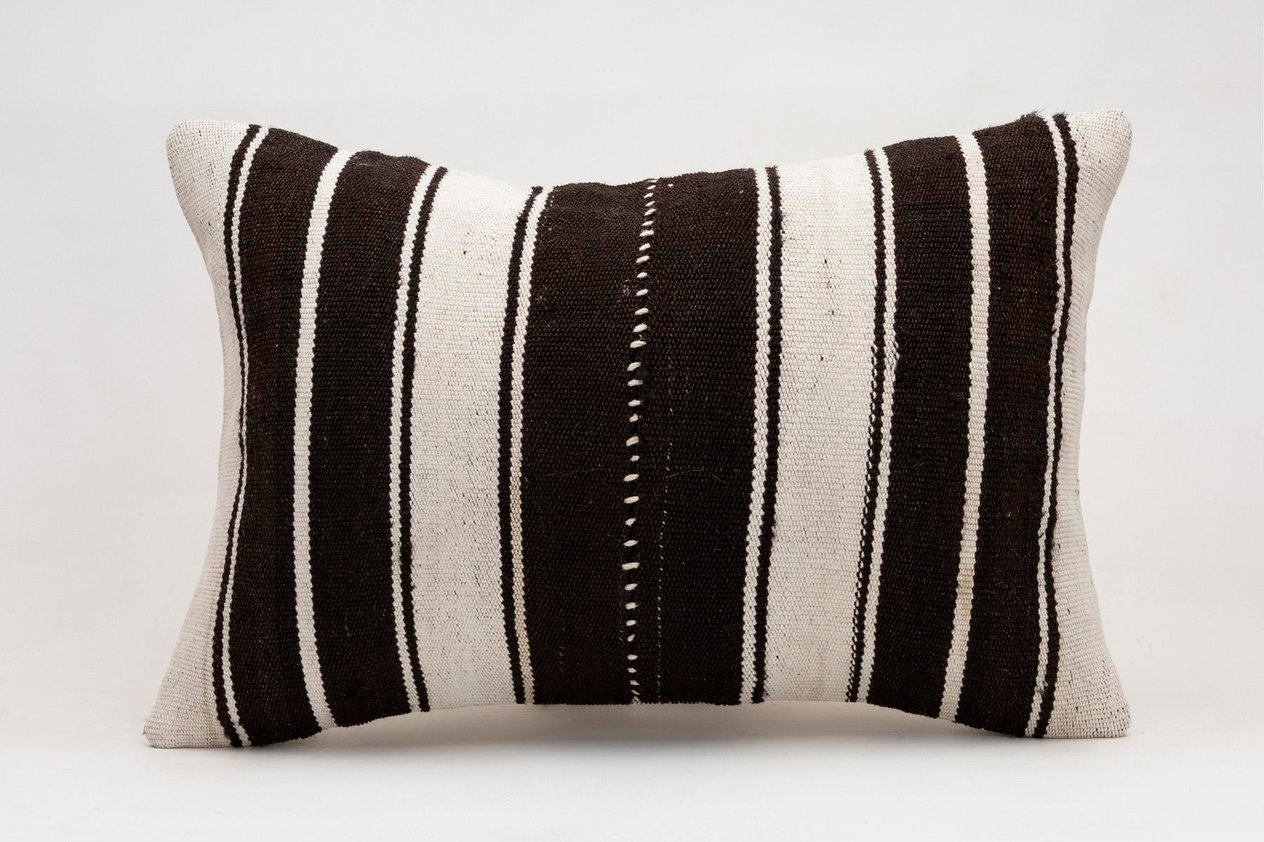 16x24 inches (40x60 cm) Kilim Pillow | KILIM WHOLESALE -&nbsp;Vintage Handmade Pillows - Vintage Handmade Kilim Rugs - It is 100% wool. Artistic and historical rugs. Old handwoven rugs. -&nbsp;Online hand woven rugs and kilim cushions sales. Shipping to a