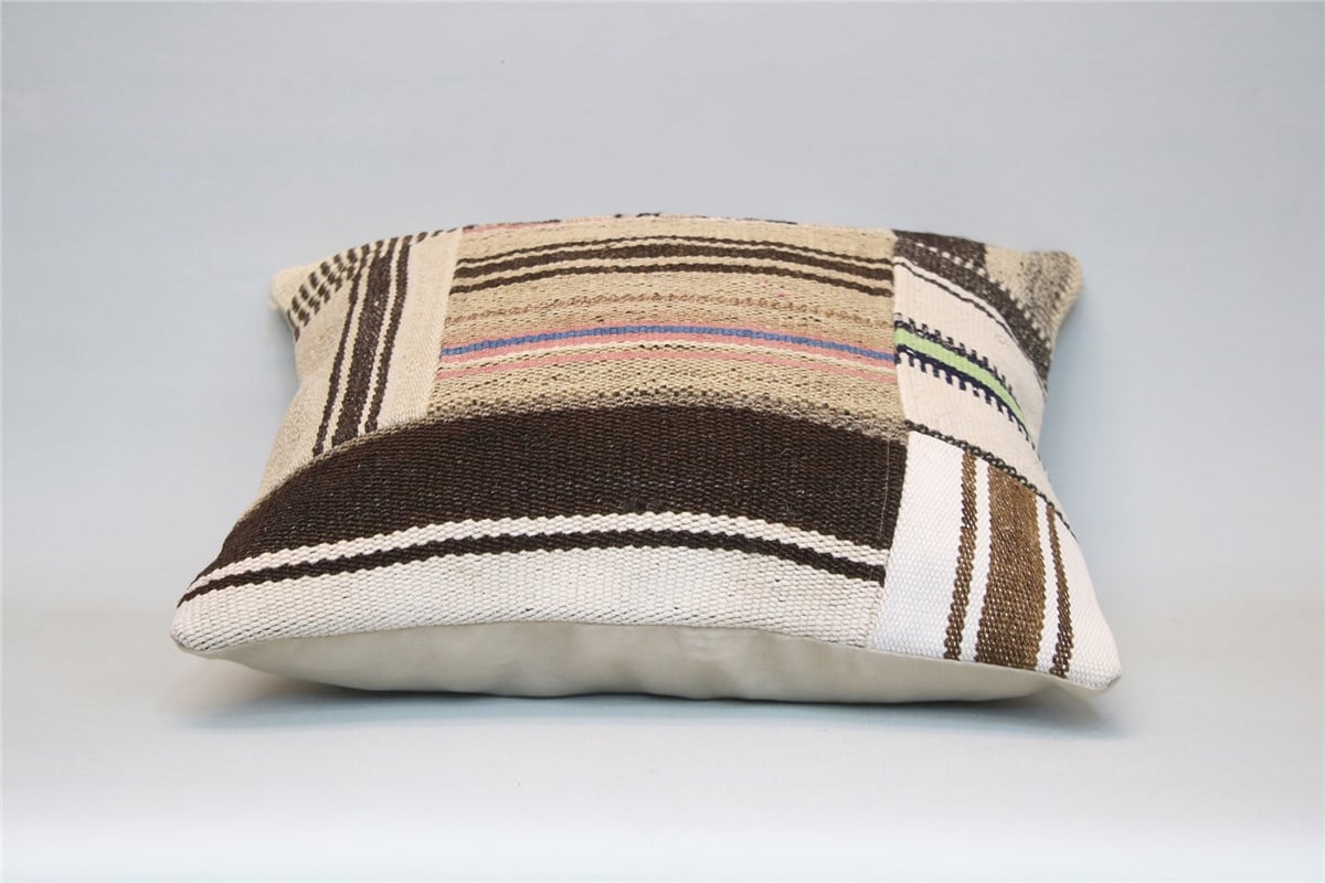 16x16 feet (40x40 cm) Kilim Pillow