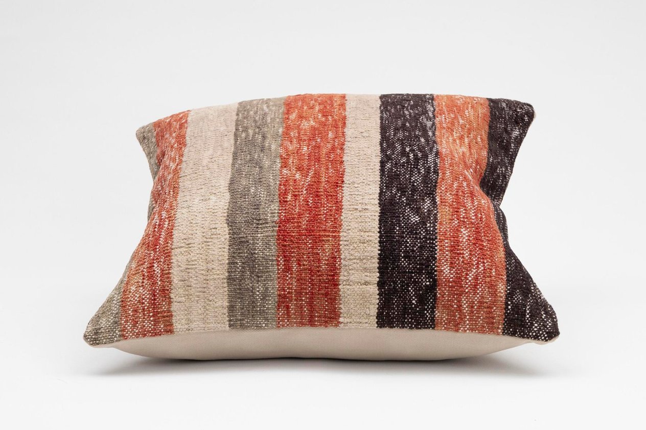 16''16'' (40x40 cm) Kilim Pillows - Vintage Handmade Kilim Pillows - Vintage Handmade Kilim Rugs - It is 100% wool. Artistic and historical rugs. Old handwoven rugs.