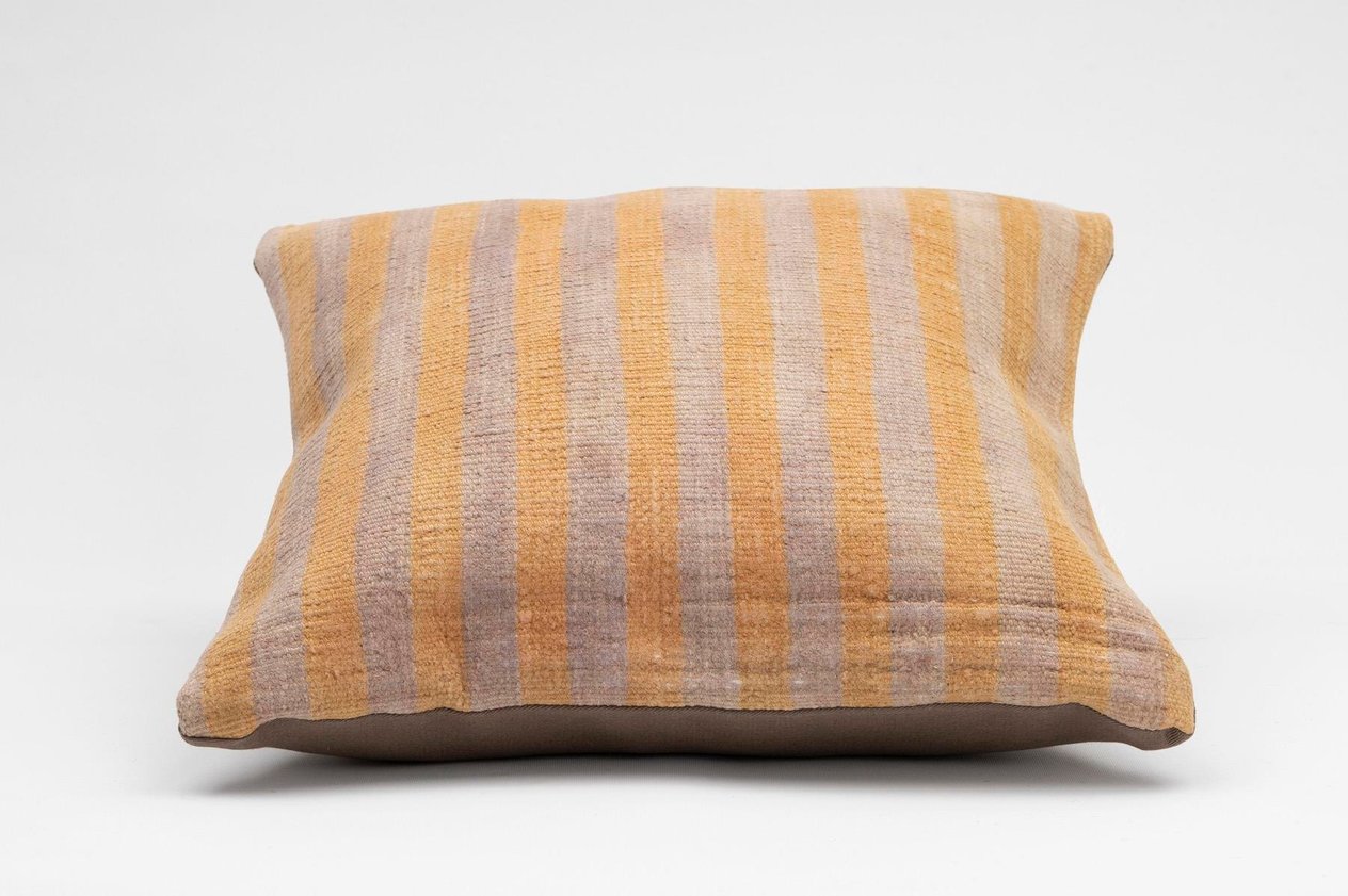 16''16'' (40x40 cm) Kilim Pillows - Vintage Handmade Kilim Pillows - Vintage Handmade Kilim Rugs - It is 100% wool. Artistic and historical rugs. Old handwoven rugs.