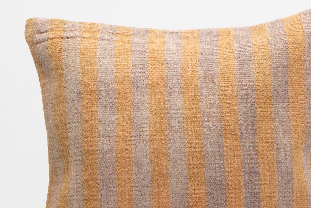 16''16'' (40x40 cm) Kilim Pillows - Vintage Handmade Kilim Pillows - Vintage Handmade Kilim Rugs - It is 100% wool. Artistic and historical rugs. Old handwoven rugs.