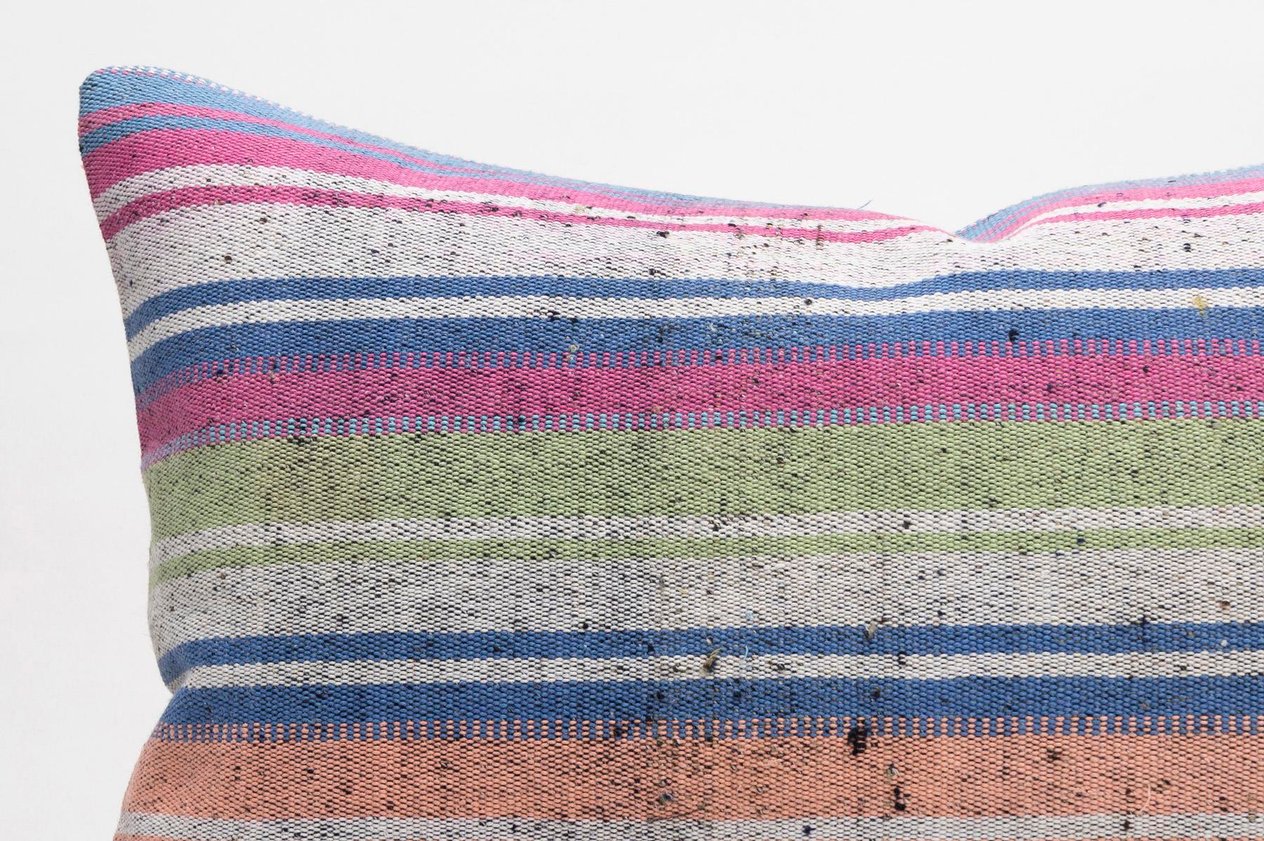 16''24'' (40x60 cm) Kilim Pillows - Vintage Handmade Kilim Pillows - Vintage Handmade Kilim Rugs - It is 100% wool. Artistic and historical rugs. Old handwoven rugs.