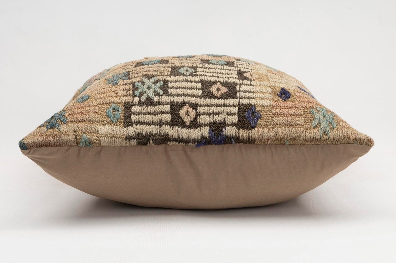 20x20 inches (50x50 cm) Kilim Pillow | KILIM WHOLESALE - Vintage Handmade Pillows - Vintage Handmade Kilim Rugs - It is 100% wool. Artistic and historical rugs. Old handwoven rugs. - Online hand woven rugs and kilim cushions sales. Shipping to a