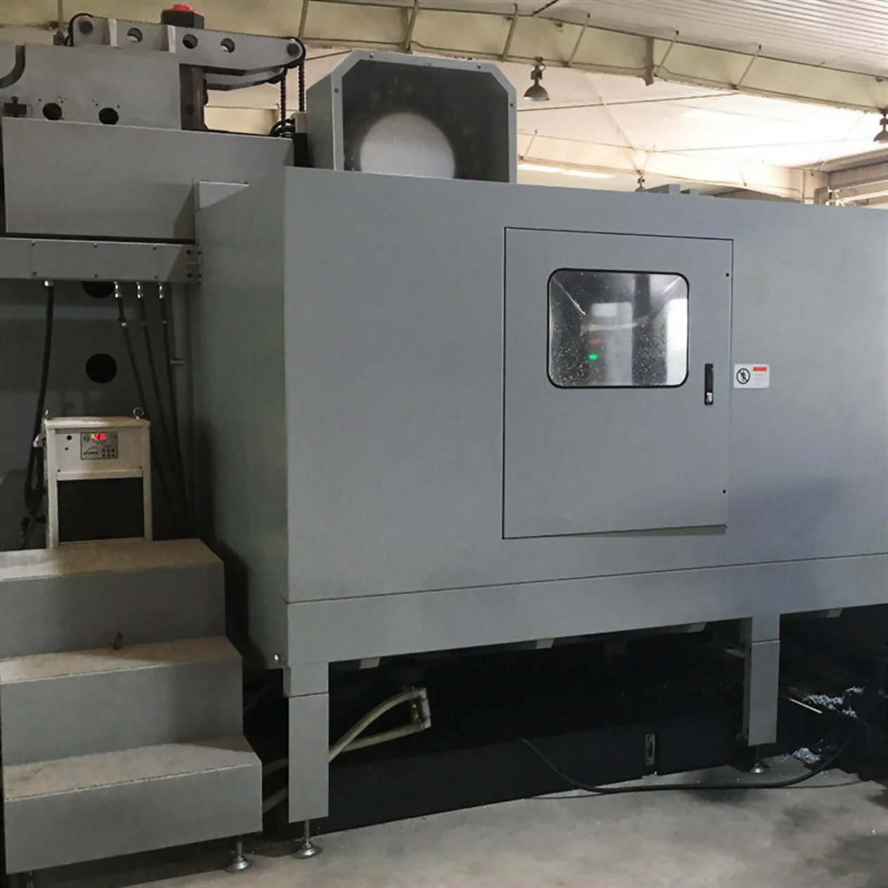 Accuway UM-160S Vertical Machining Center
