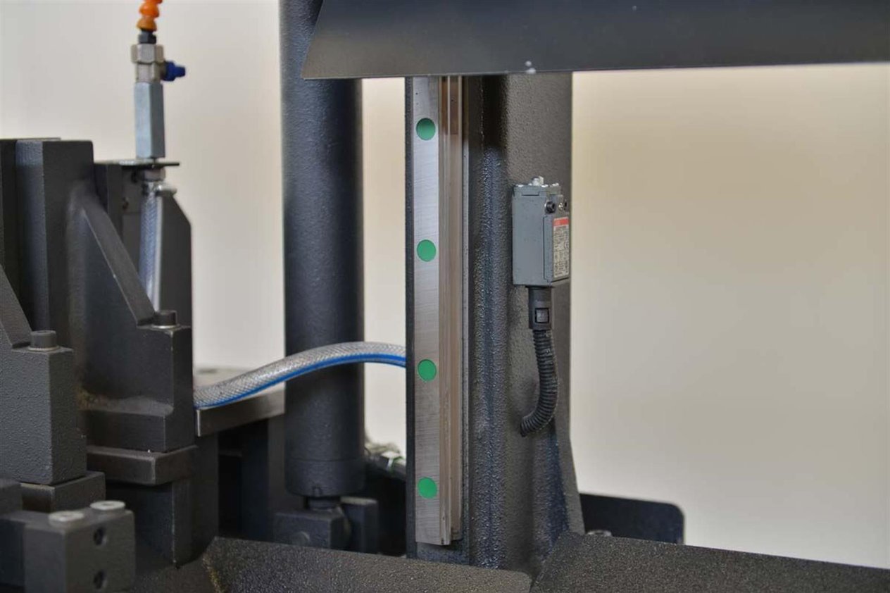 Bekamak BMSO-330CH NC Drive Machines