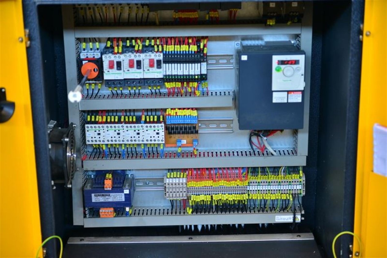 Bekamak BMSO-330CH NC Drive Machines