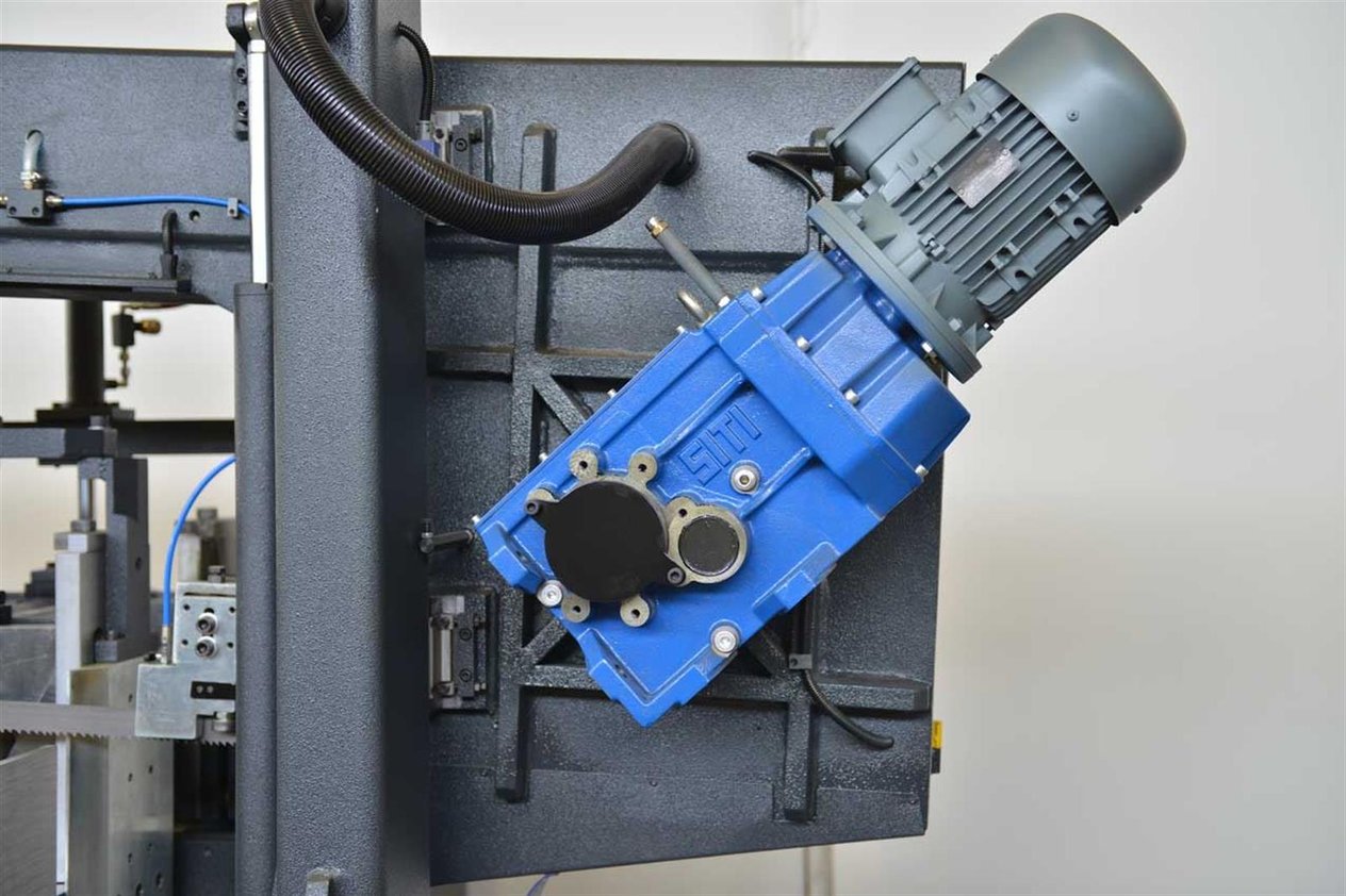 Bekamak BMSO-540CGH NC Fully Automatic Cgh Mitre