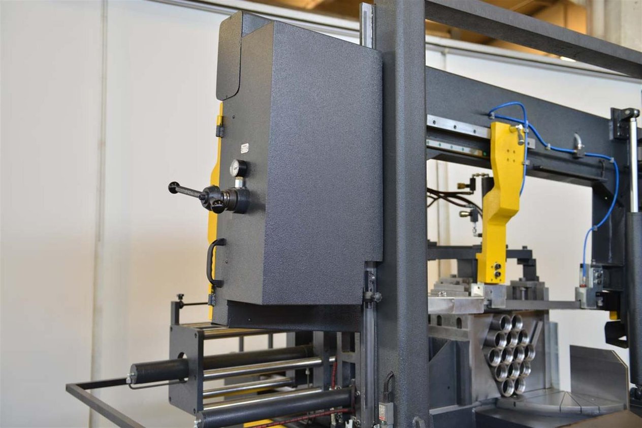 Bekamak BMSO-540CGH NC Fully Automatic Cgh Mitre