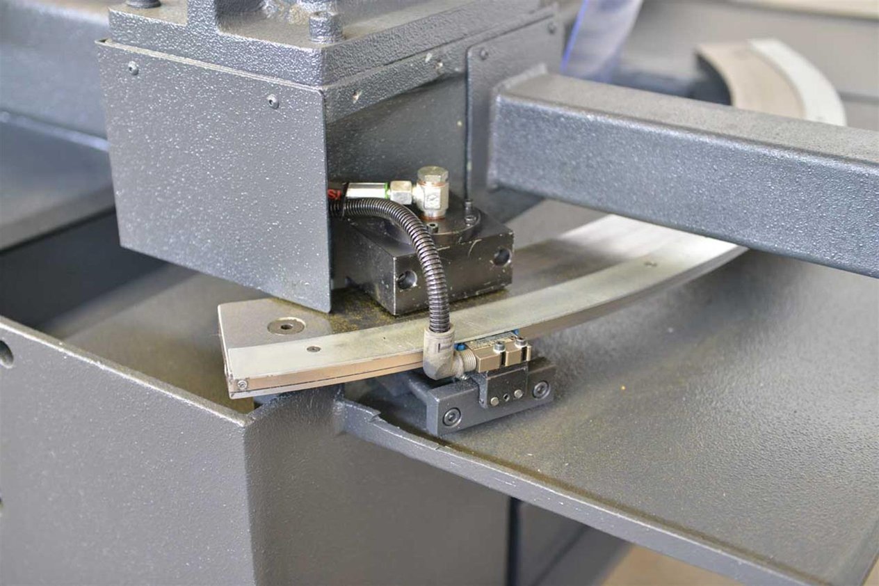 Bekamak BMSO-540CGH NC Fully Automatic Cgh Mitre