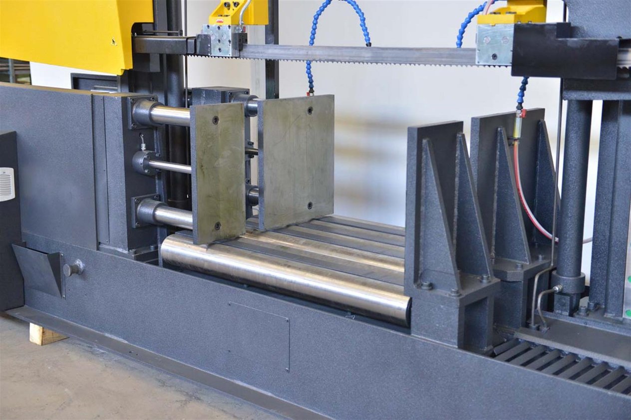 Bekamak BMSY-1122C C Straight Cutting