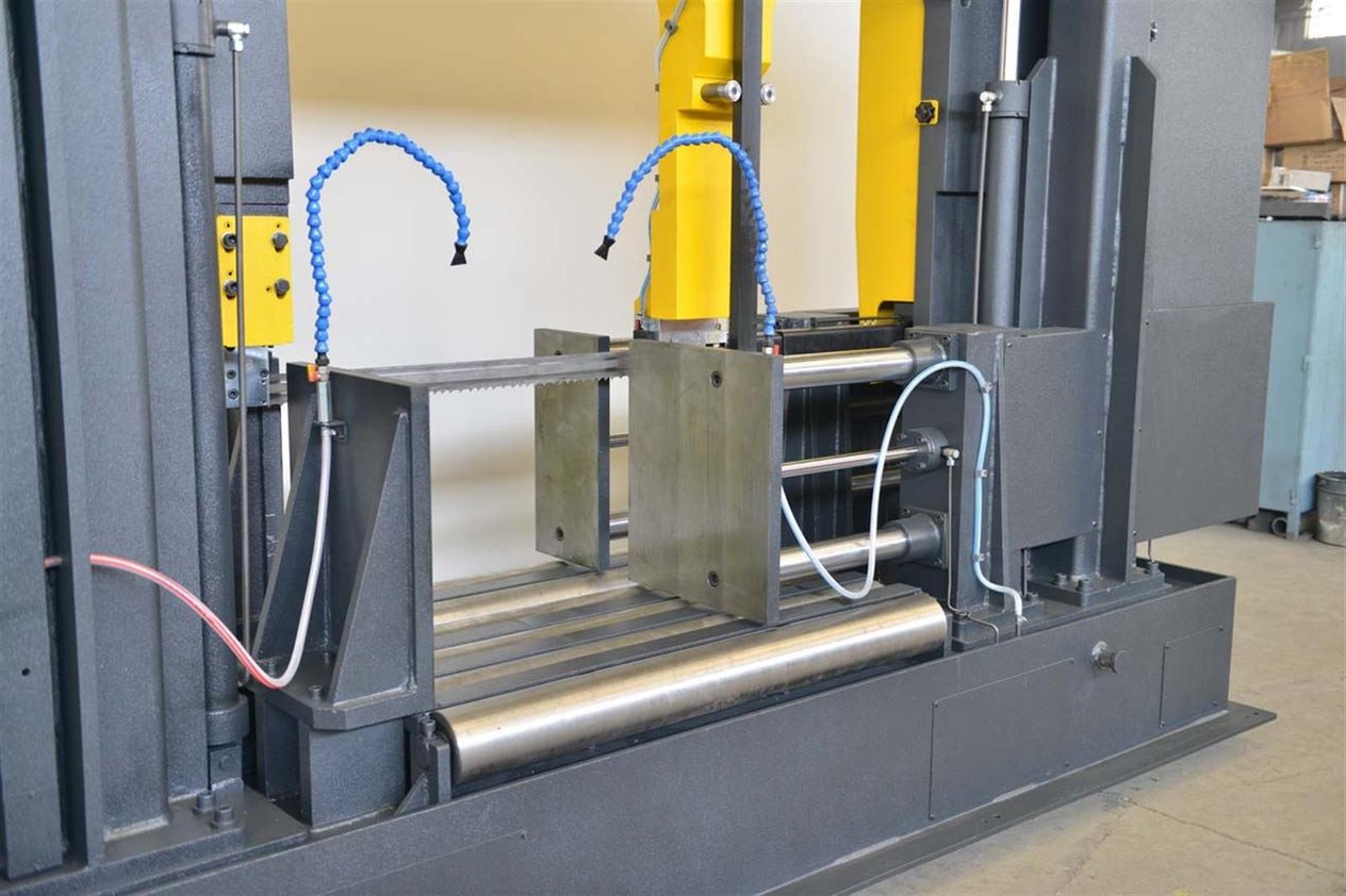 Bekamak BMSY-1122C C Straight Cutting
