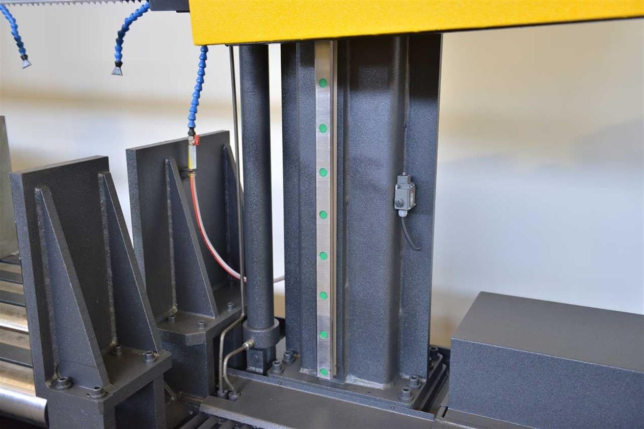 Bekamak BMSY-1122C C Straight Cutting