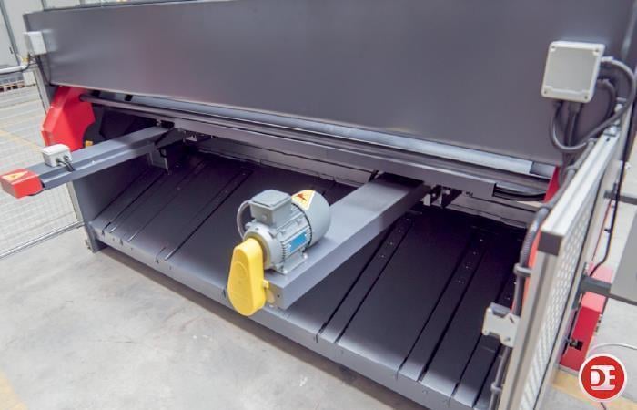 Dener BSY 3006 NC Swing Beam Shearing Machine