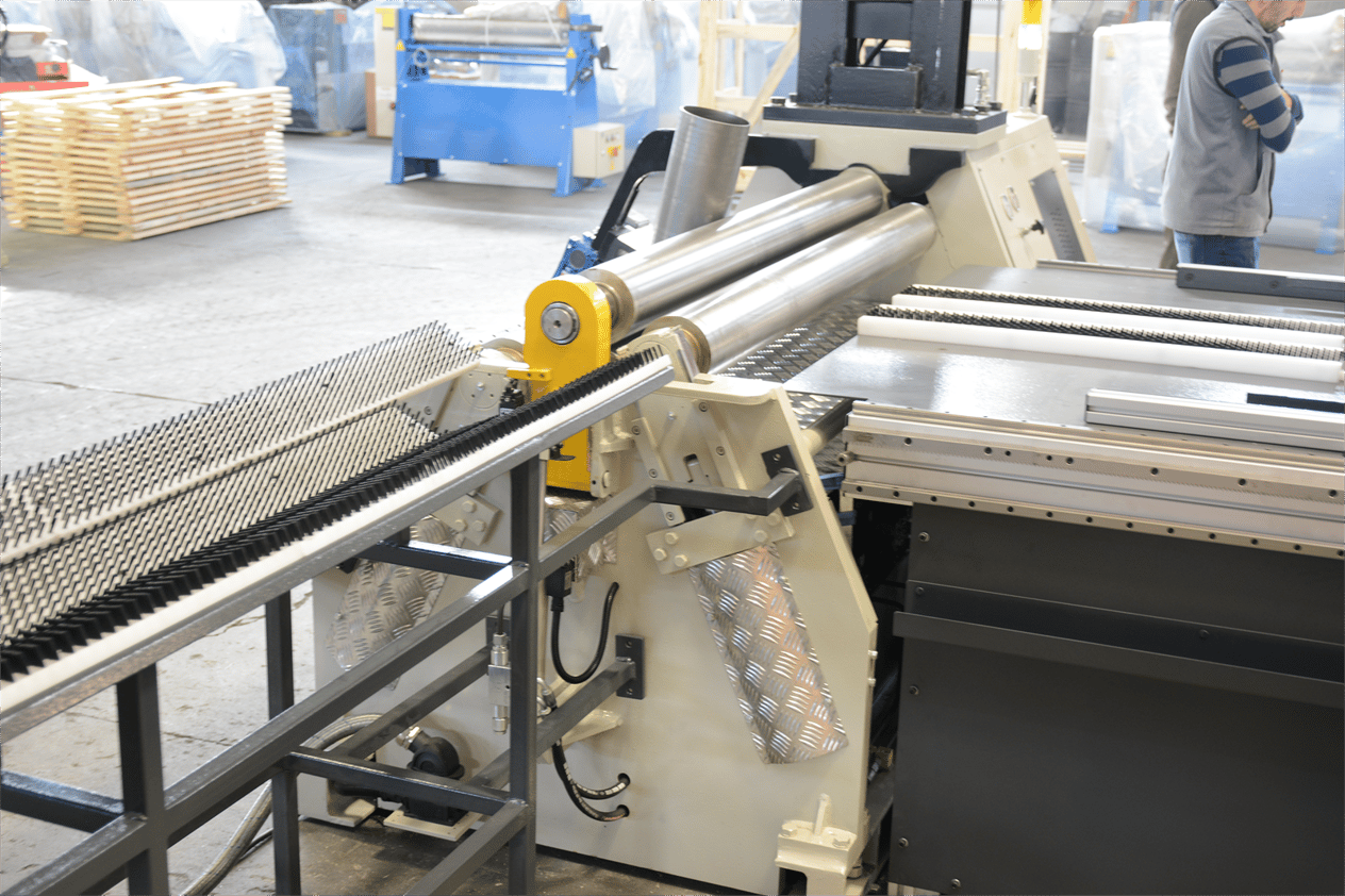 Isıtan 4R HMS 650x80 Hydraulıc 4 Roll Plate Rollıng Machınes