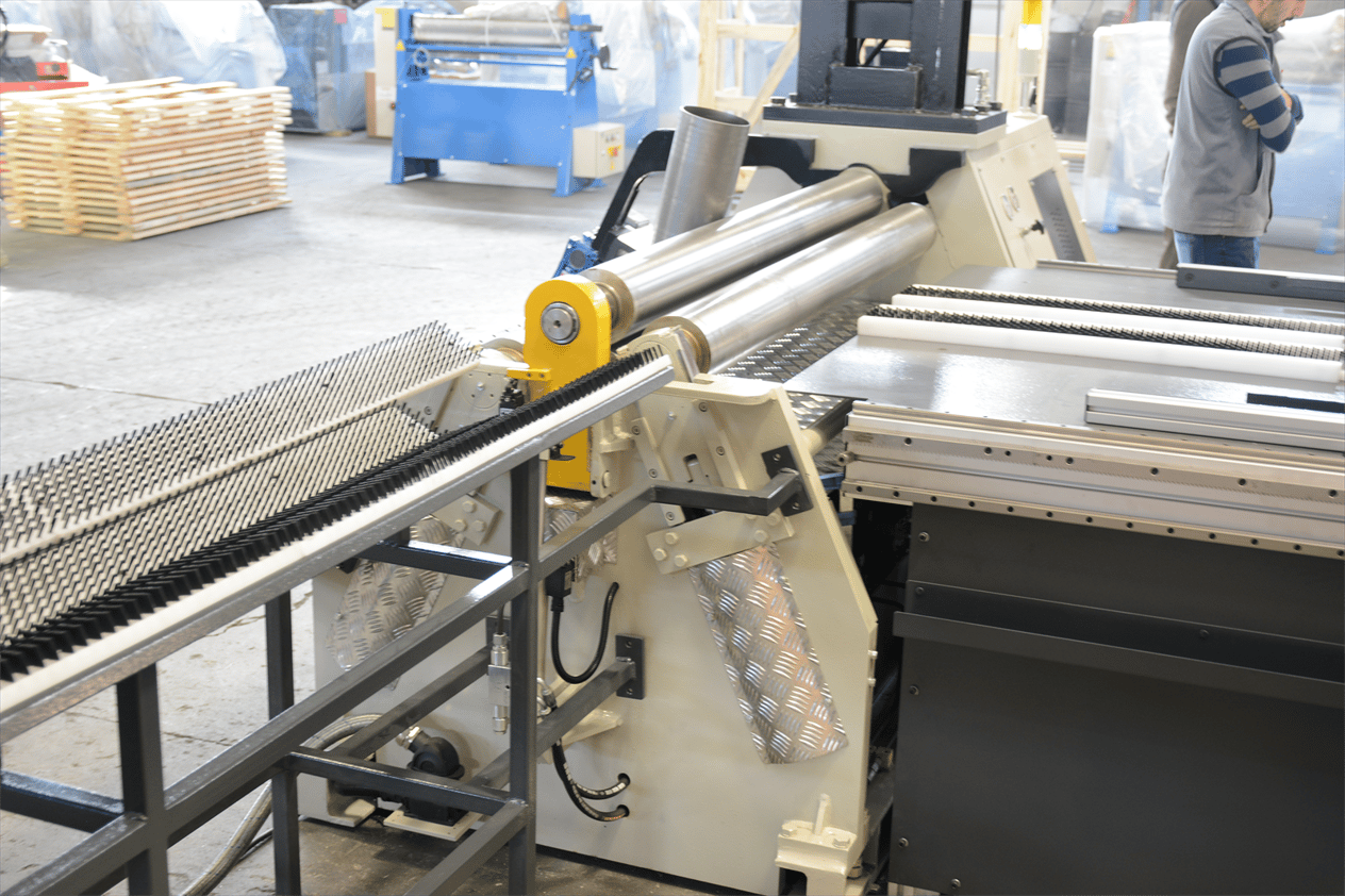 Isıtan 4R HMS 650x80 Hydraulıc 4 Roll Plate Rollıng Machınes