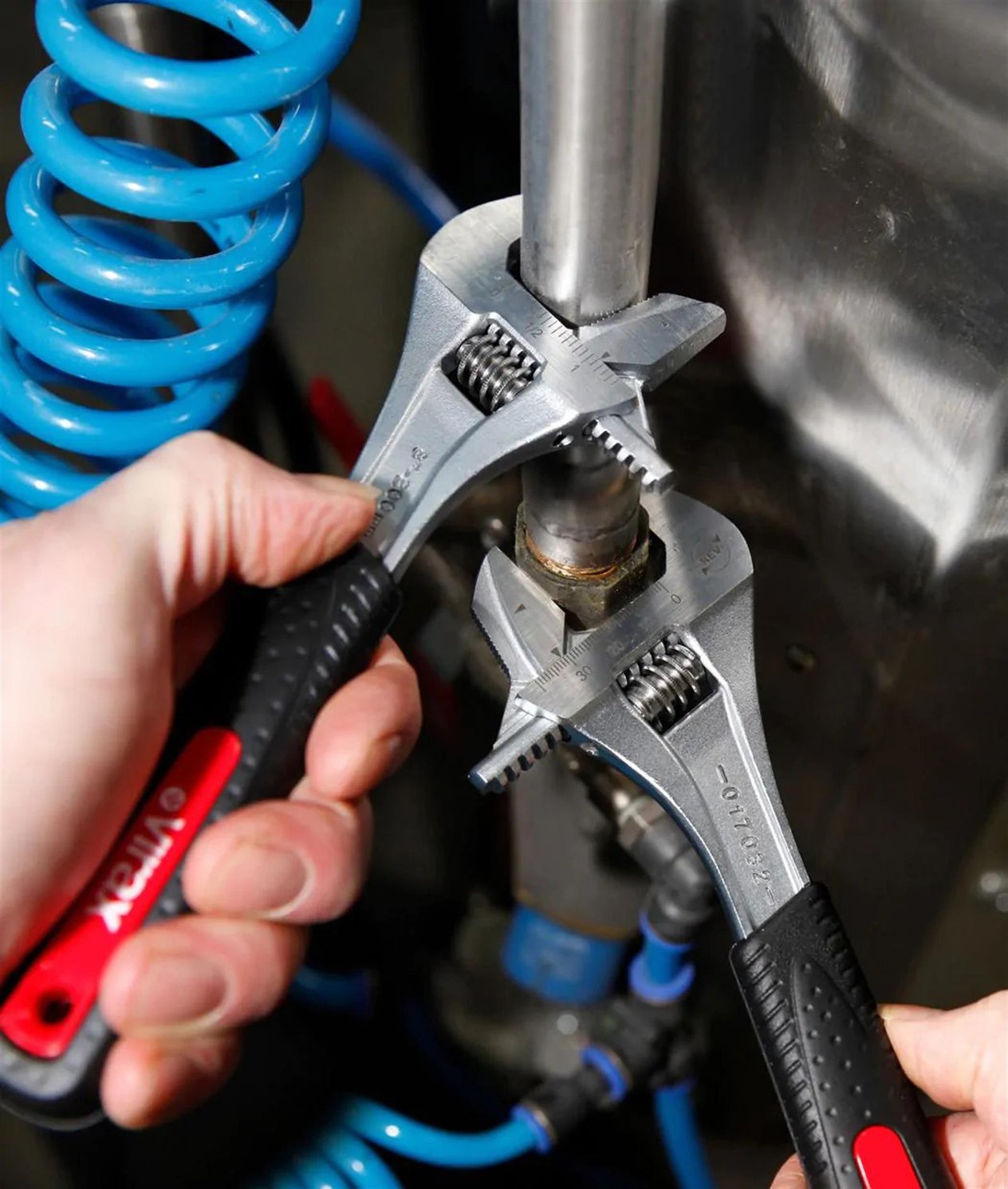 Virax 0170 Tightening Adjustable wrench with reversible jaw