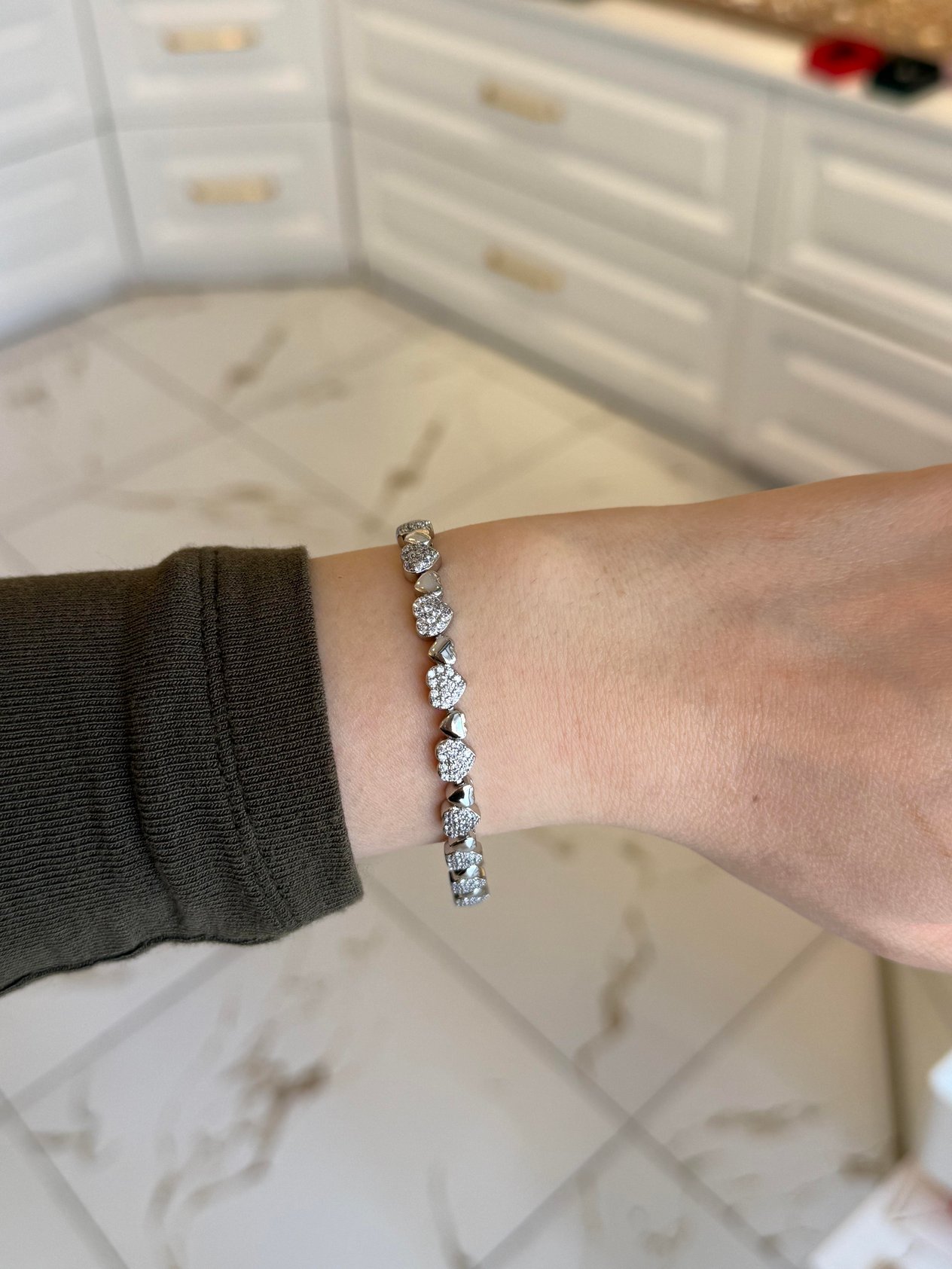 Özel Seri Sıra Kalp Silver Bileklik