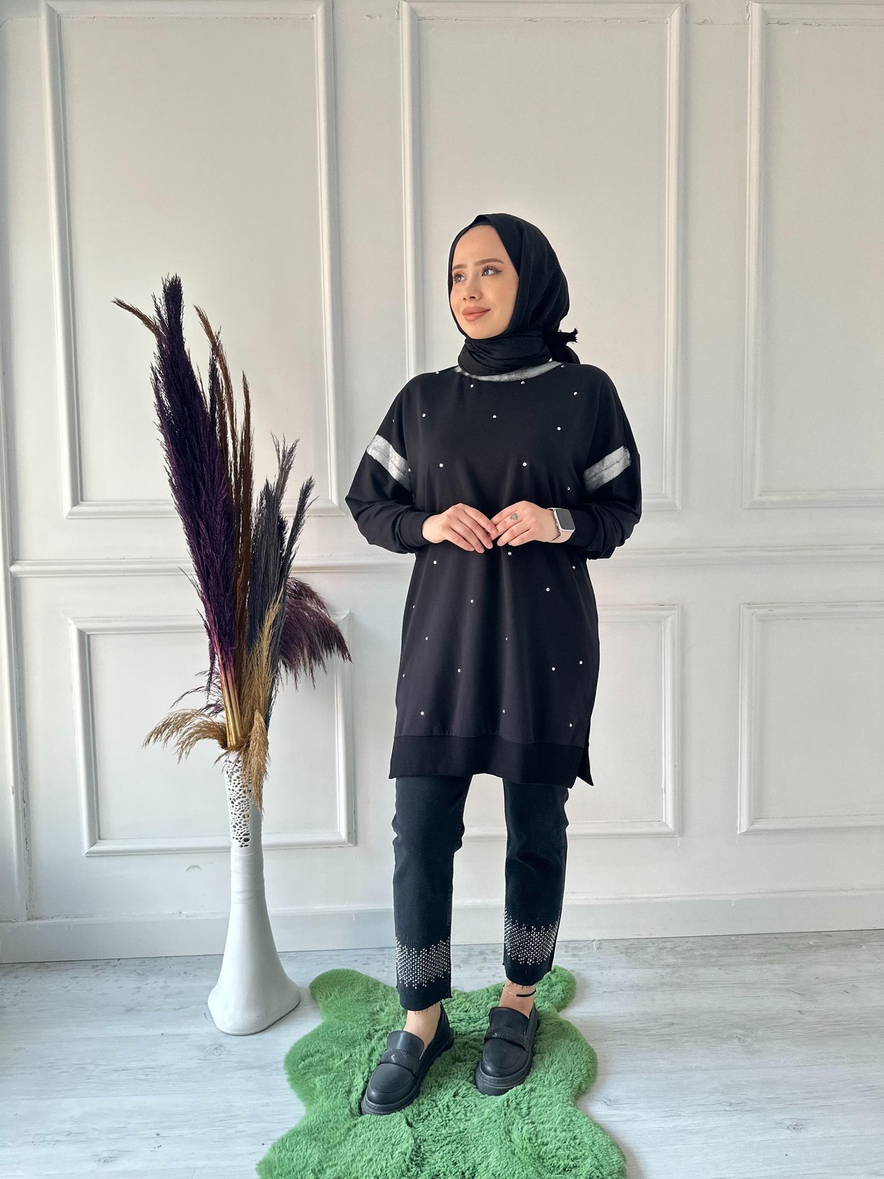 yaka sim serpme taşlı swt tunik10457 Siyah