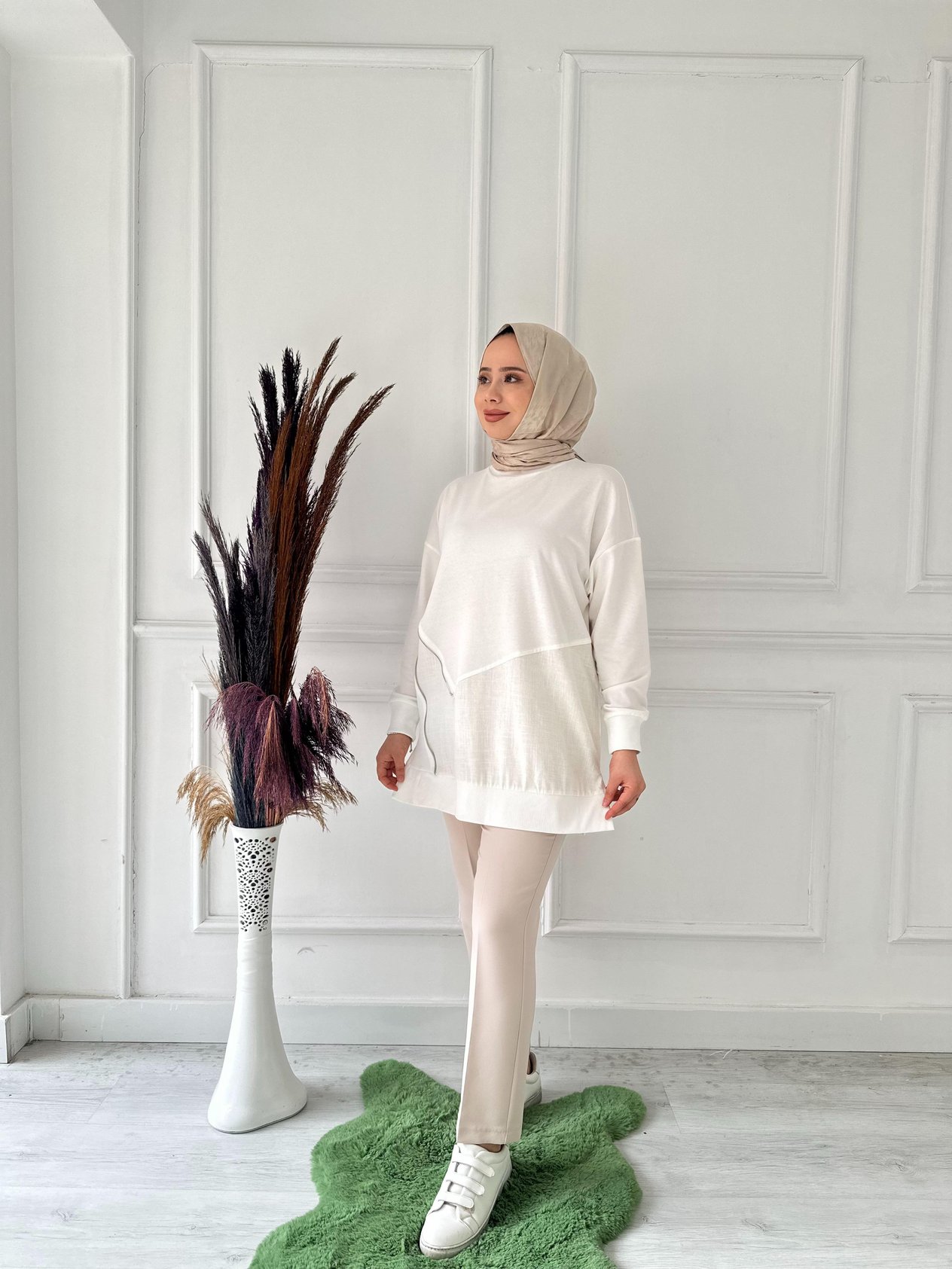 YAN ZİNCİR DETAY SWT TUNİK 10463 Ekru