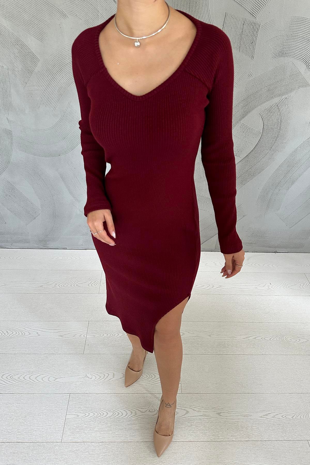 Bordo Eteği Yırtmaçlı Triko Elbise