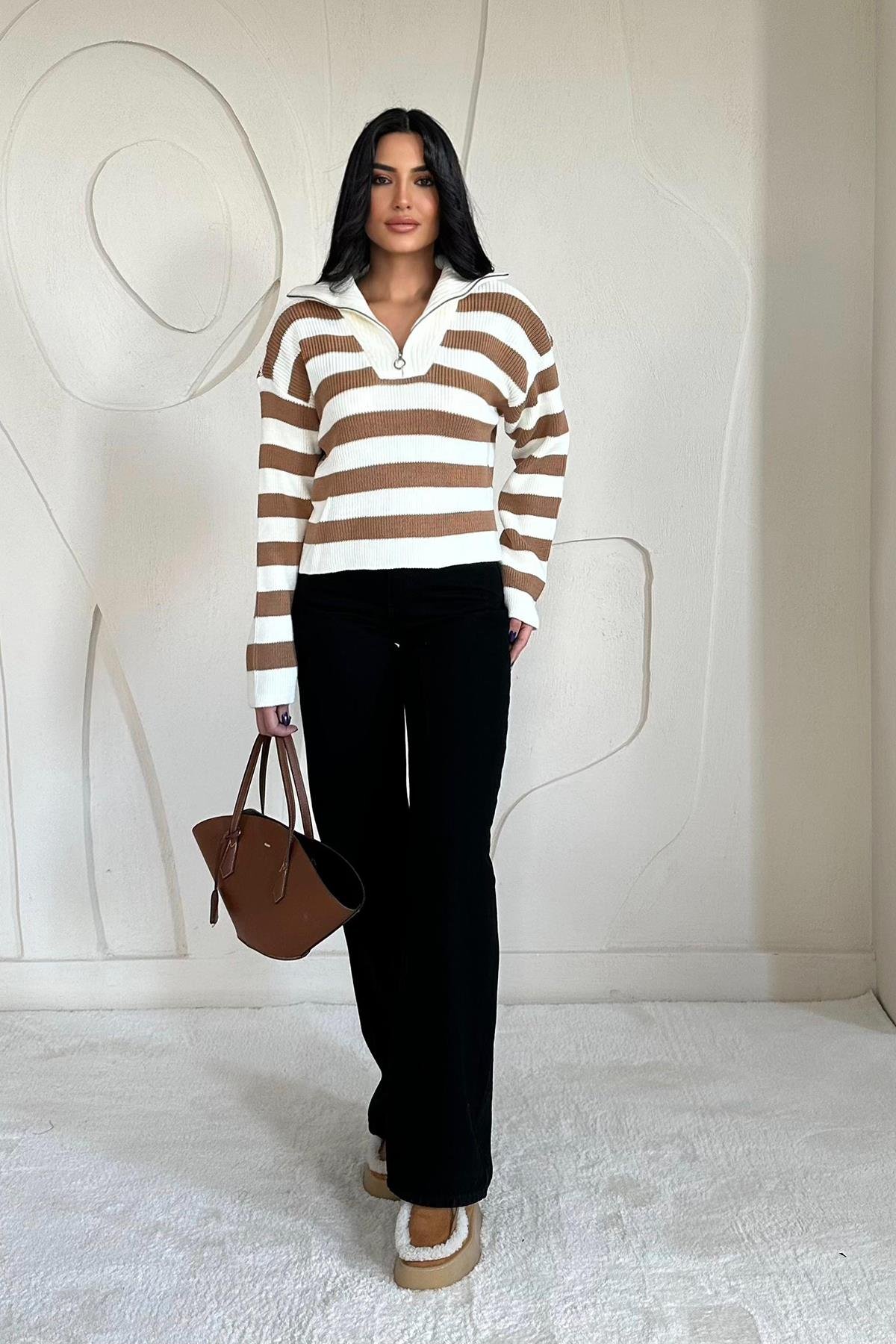 Wholesale Camel Striped Knitted Sweater