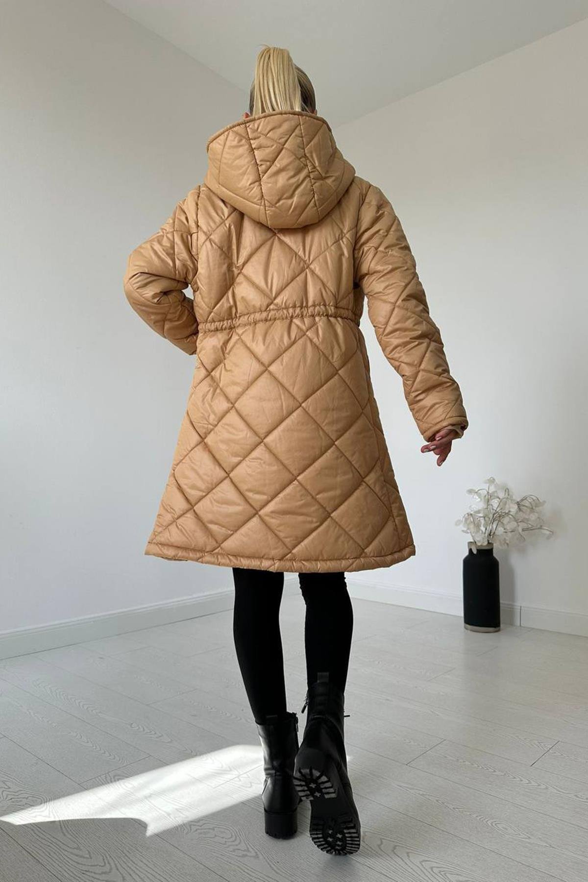 Camel Kapüşonlu Şişme Mont
