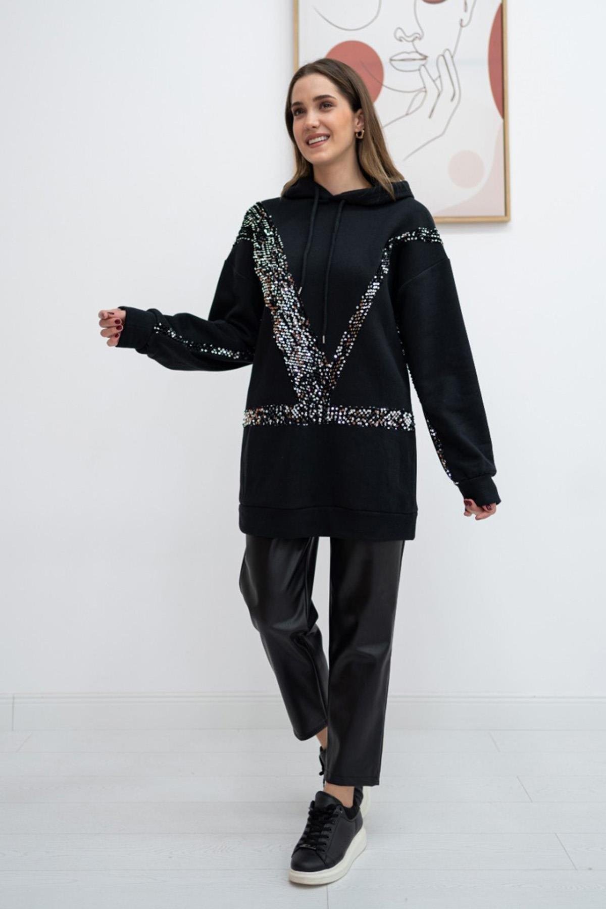 Toptan Gümüş Kapüşonlu ve Siyah Pullu Sweatshirt
