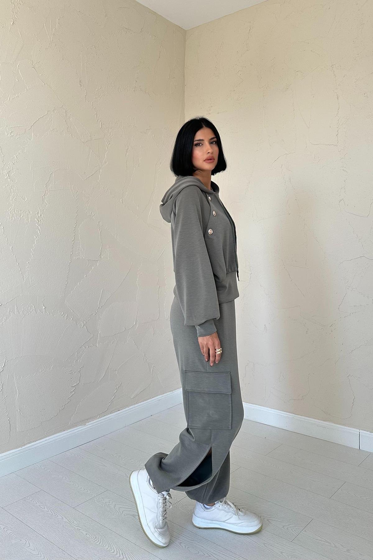 Wholesale Khaki Hooded Sweatshirt and Cargo Pants Set