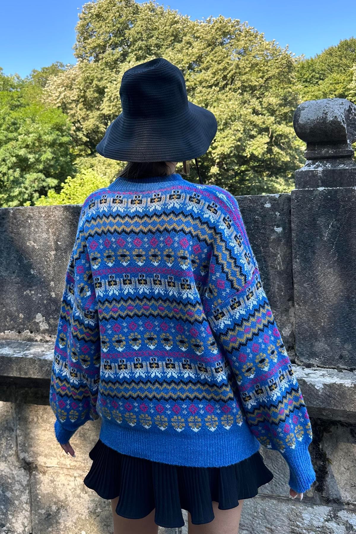 Blue Patterned Knitted Sweater