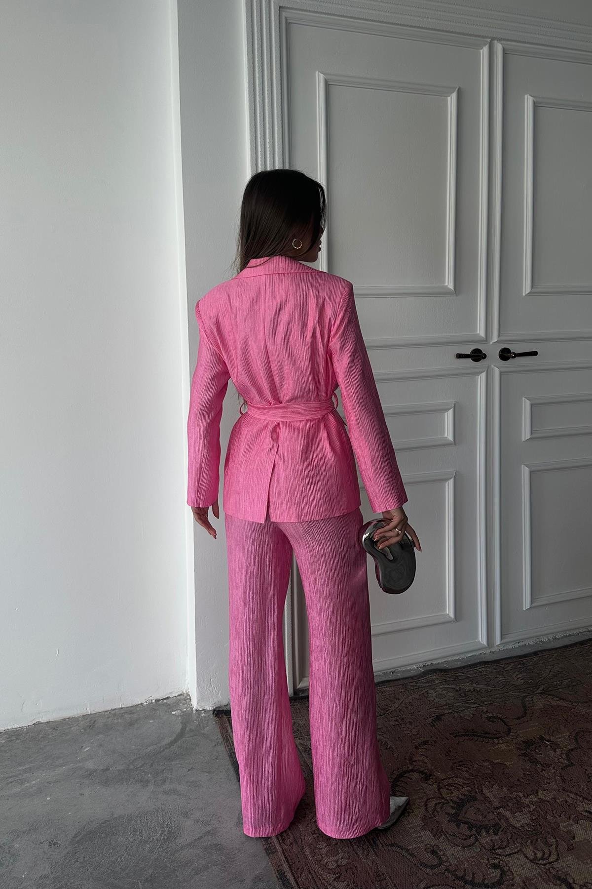 Toptan Pembe Beli Kuşaklı Ceket ve Pantolon Parlak Takım