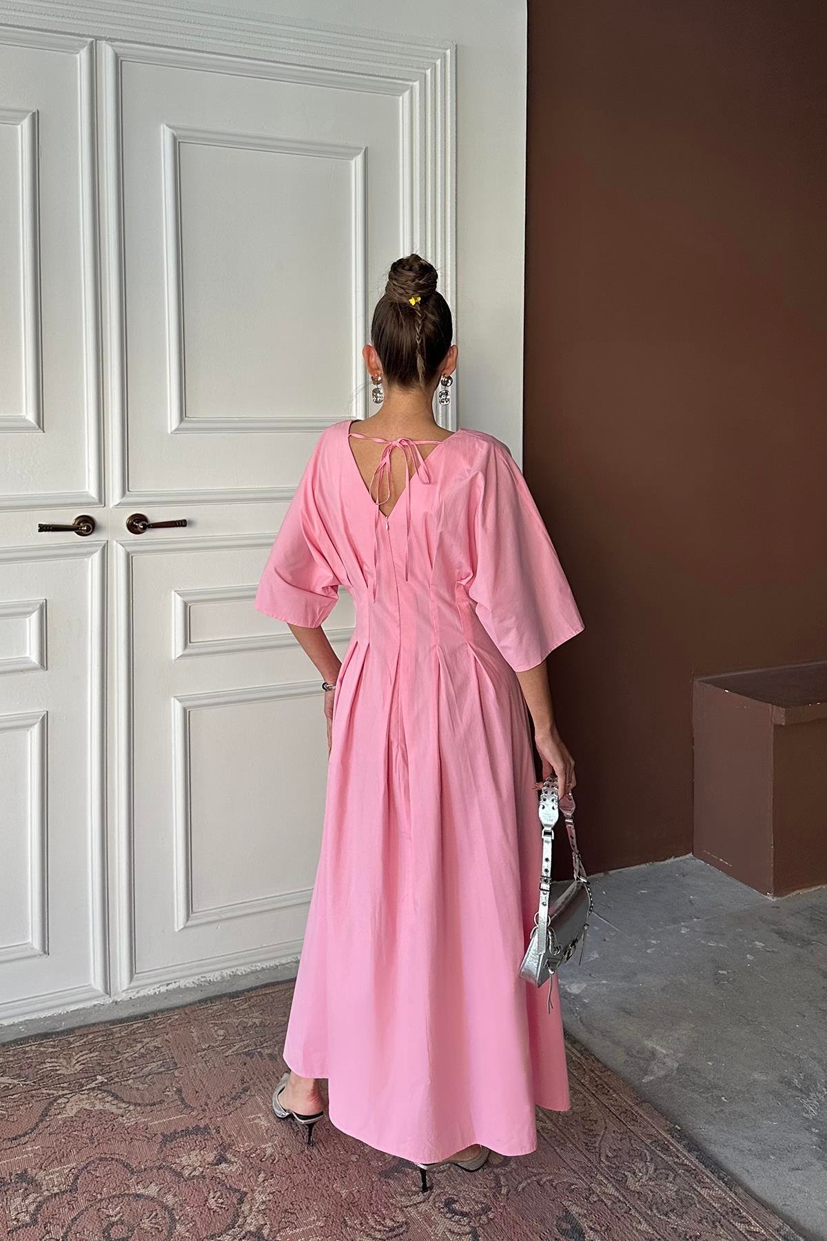 Toptan Pembe Pileli Uzun Elbise