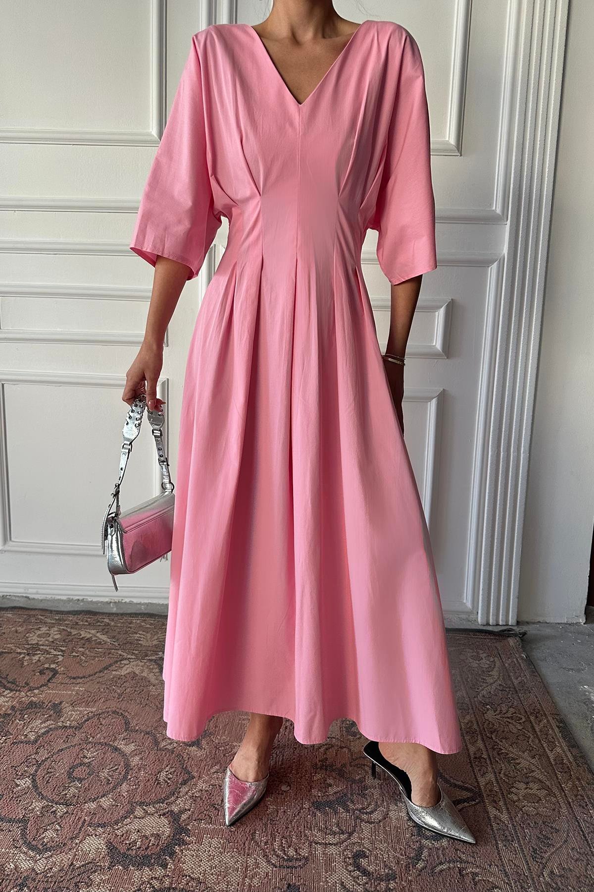 Toptan Pembe Pileli Uzun Elbise