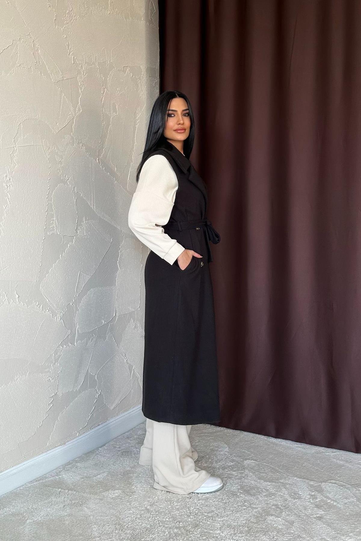 Siyah Kolsuz Kaşe Kadın Kaban